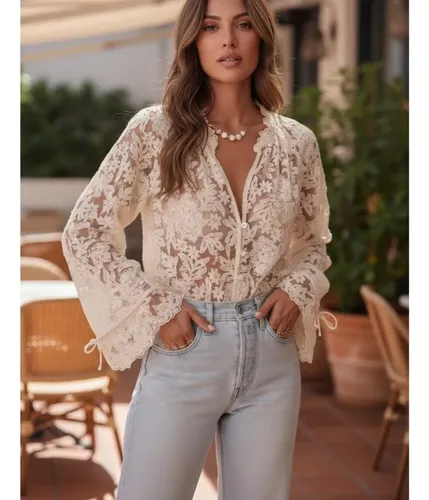 Blusa Feminina Manga Longa com Renda: Vale a Pena?