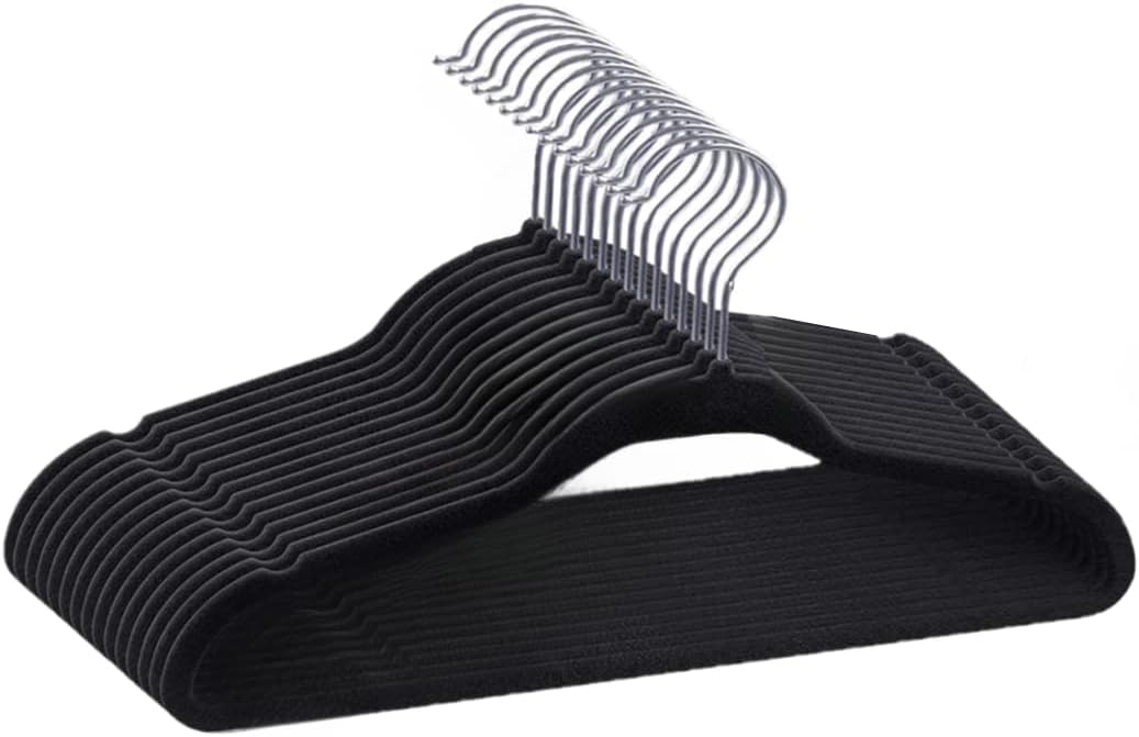 Kit de Cabides de Veludo Antideslizante Profissional Conjunto de cabides finos revestidos em veludo preto com ganchos metálicos giratórios para organização de armário