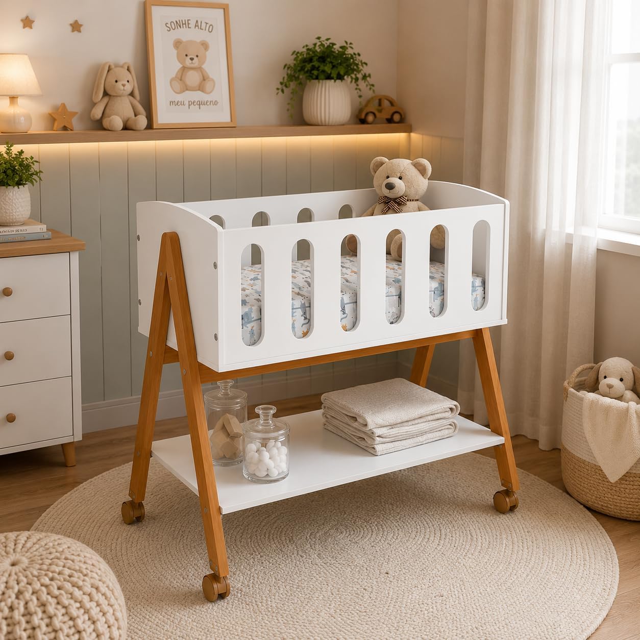 Mini Berço Moisés Montessoriano 100% MDF com Rodízios e Colchão